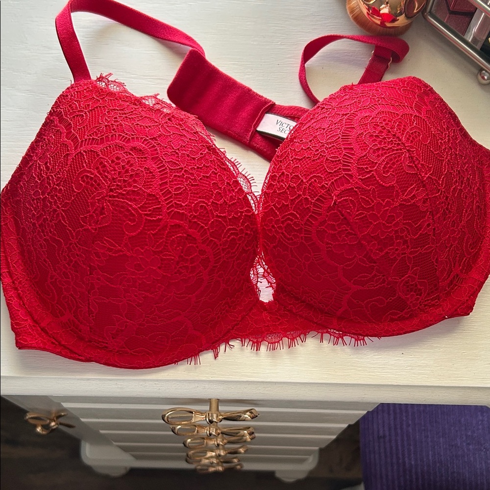 Victoria's Secret Red Lace Plunge Push-Up Bra
